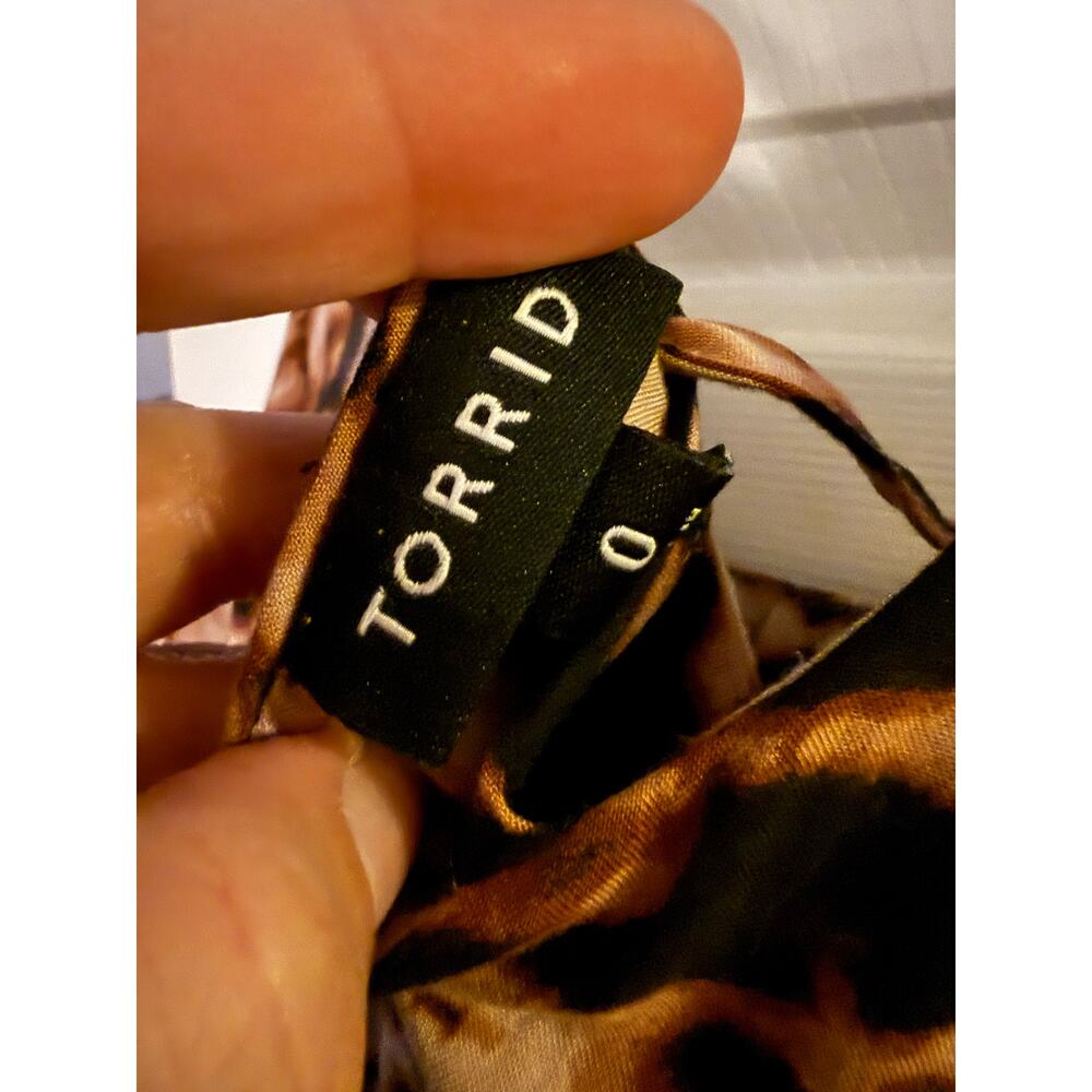 Brown Dress By Torrid Size 0 Plus - Picture 4 of 7